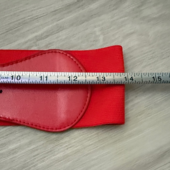 Wide Red Elastic Waist Belt with Round Buckle - Picture 4 of 4